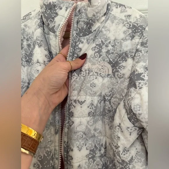 LA1. The North Face Girl’s Reversible Fur Puffer Coat Jacket Ski - Picture 4 of 7